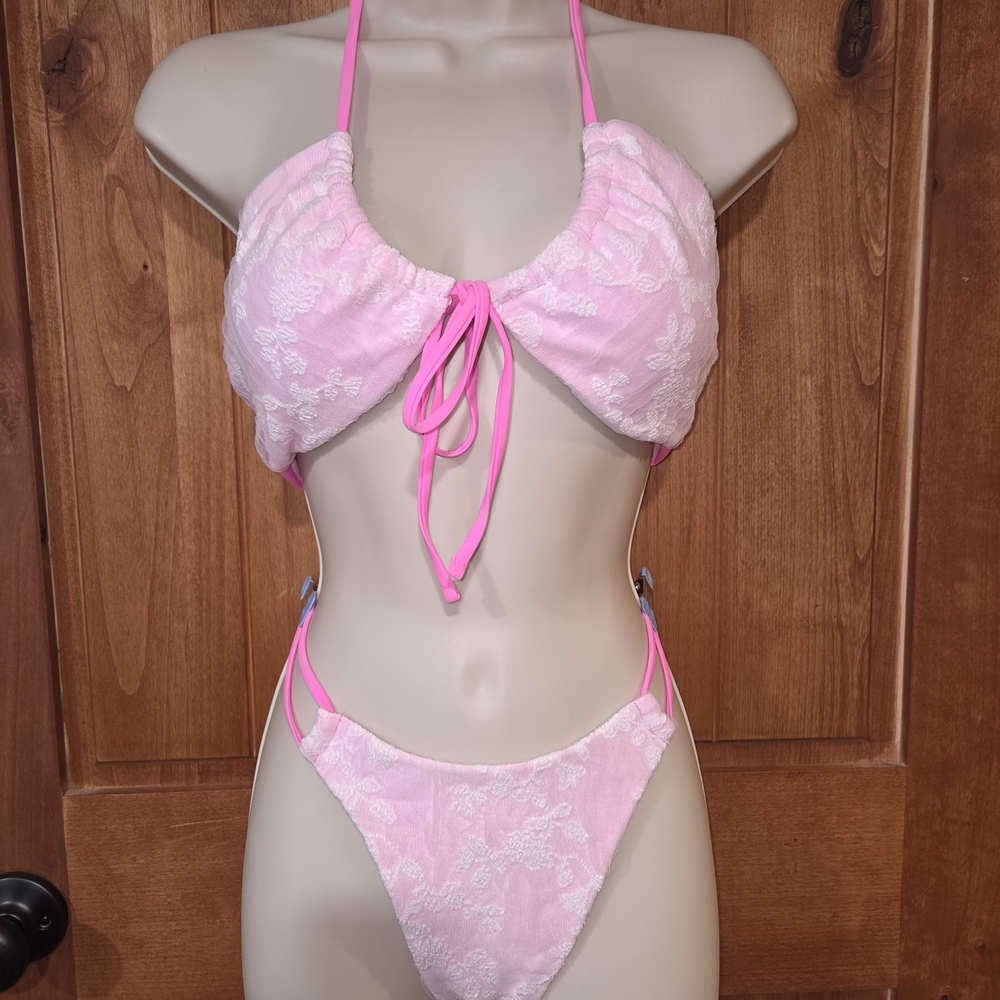 Pink Lace Bikini Set‎